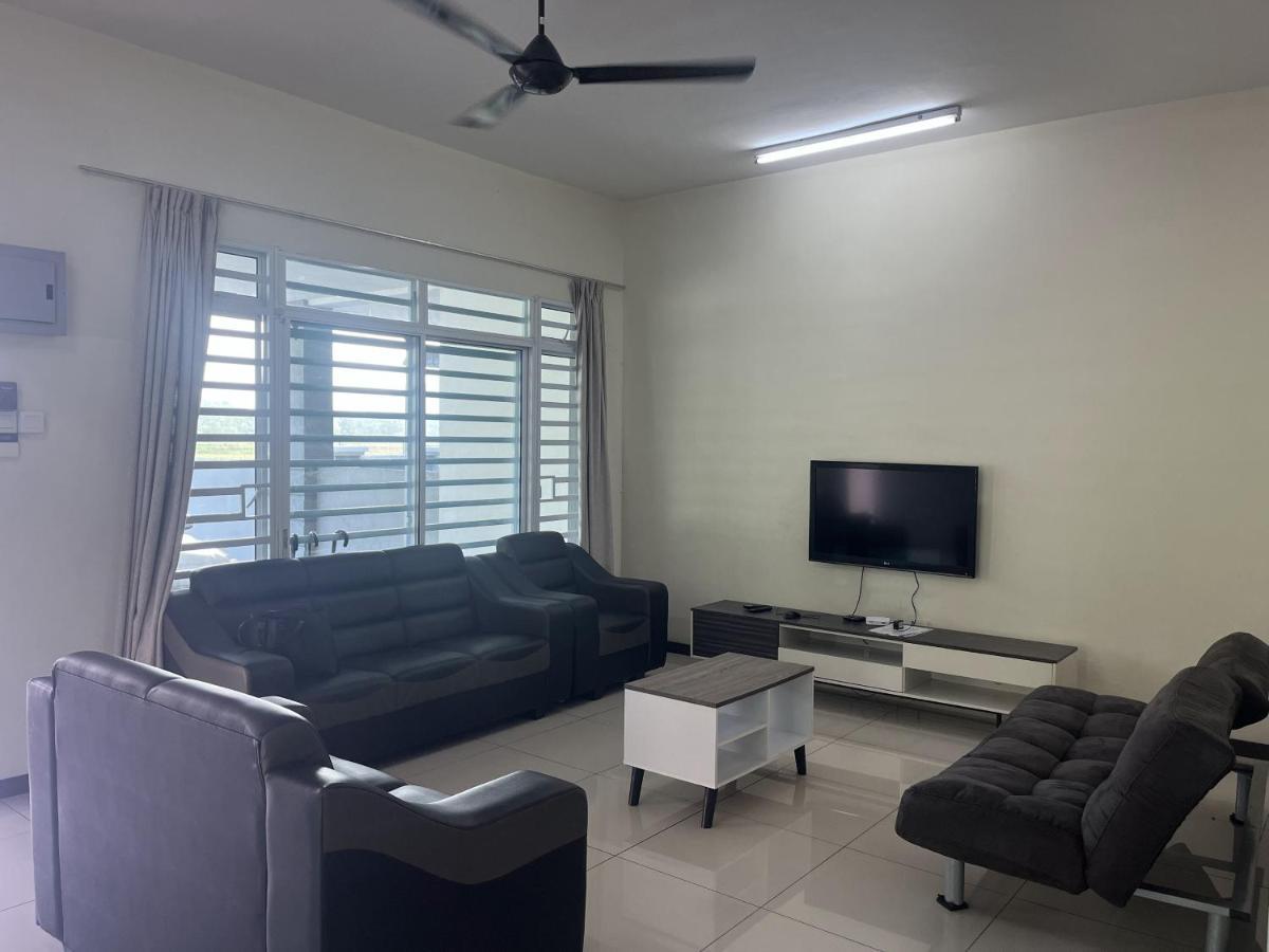 Low Season Promotion! 4B11B Mountainview 16 Pax Ipoh Extérieur photo